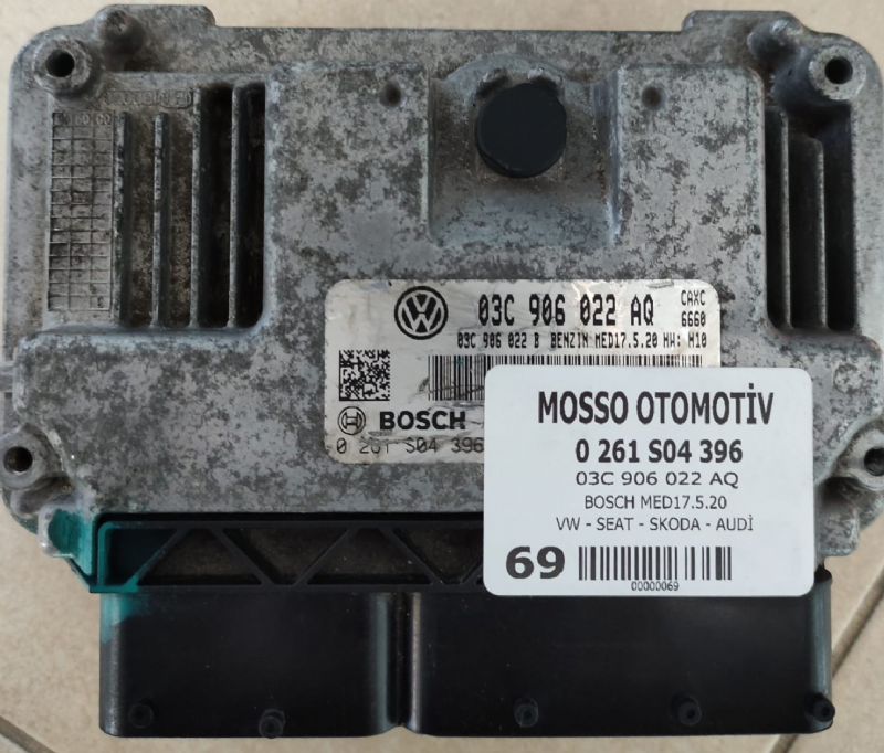 0261S04396- 03C906022AQ SEAT LEON MOTOR BEYNİ MED17.5.20 - 0 261 S04 396 - 03C 906 022 AQ